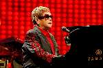 Elton-John-08-13-06-2017-Luxemburg_thumb